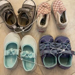 Size 5 girls toddler shoe bundle.